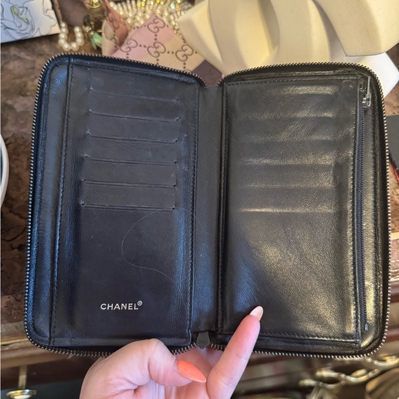 Chanel Travel Line Tote and matching long zippy wallet - Picture 8 of 16